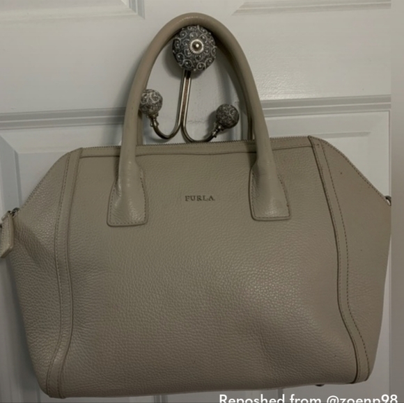 Furla Cream Ivory White Pebble Leather Crossbody, Handbag, Satchel - Picture 12 of 12